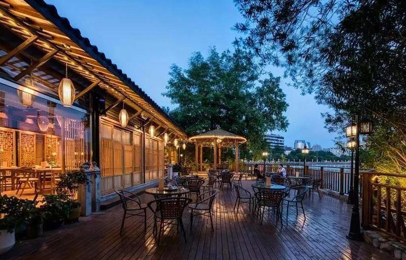 菌王新中式火鍋店設(shè)計