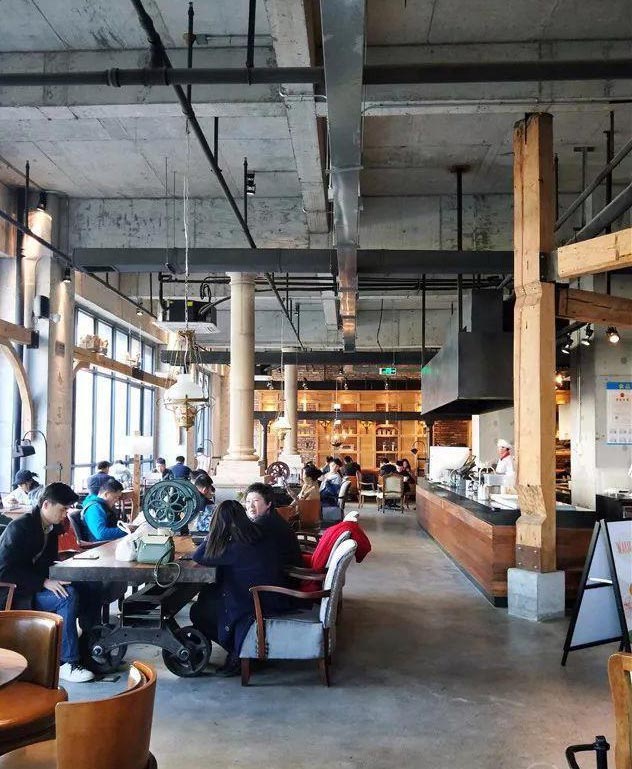 庫布里克復(fù)古咖啡廳設(shè)計